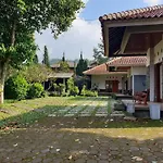 Yehezkiel Hotel Lembang RedPartner